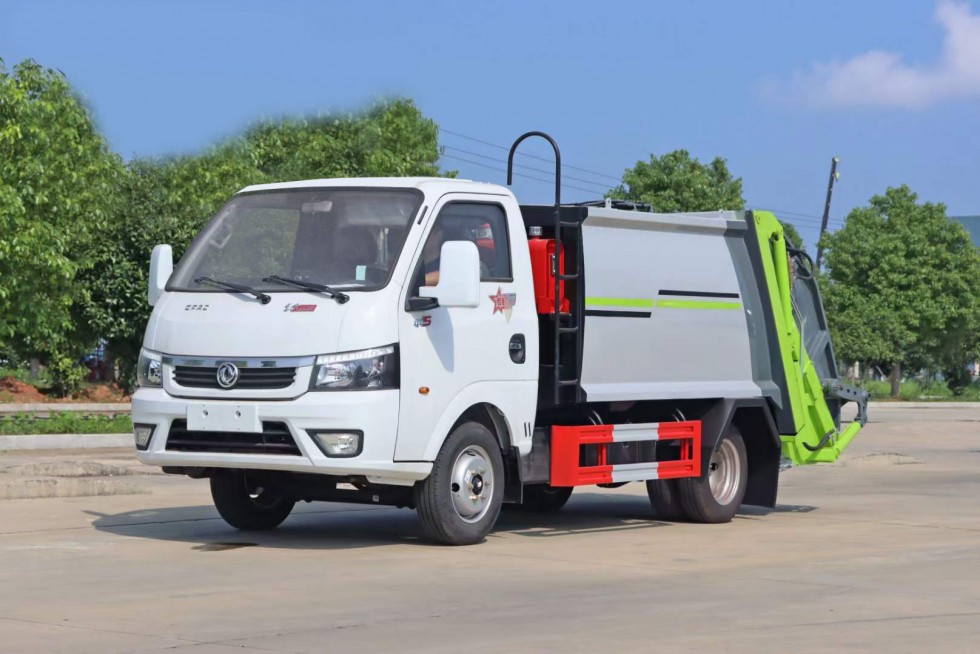 東風途逸藍胖5.5方壓縮垃圾車 東風途逸藍胖5.5方壓縮垃圾車